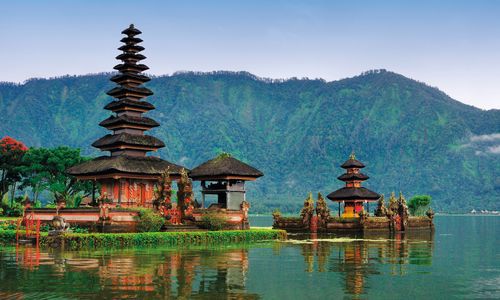 Hindu Temple, Lake Bratan, Bali, Indonesia