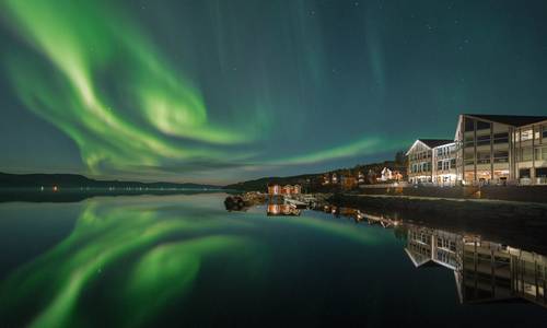 Northern Lights at Malangen Resort (Credit: David González Foto)