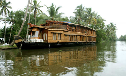 RV Vaikundam Kerala HouseBoat
